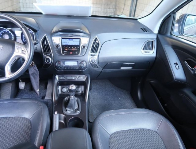 Hyundai ix35  2.0 CVVT Trikolor Plus