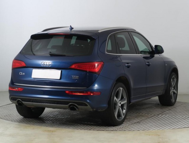 Audi Q5  2.0 TFSI S line