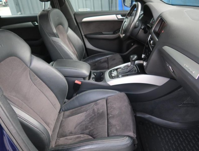Audi Q5  2.0 TFSI S line