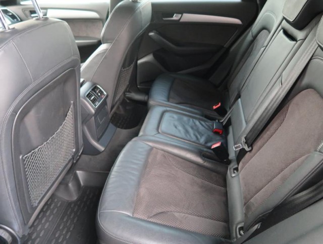 Audi Q5  2.0 TFSI S line