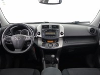 Toyota RAV 4  2.2 D-4D Style