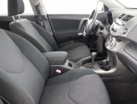 Toyota RAV 4  2.2 D-4D Style