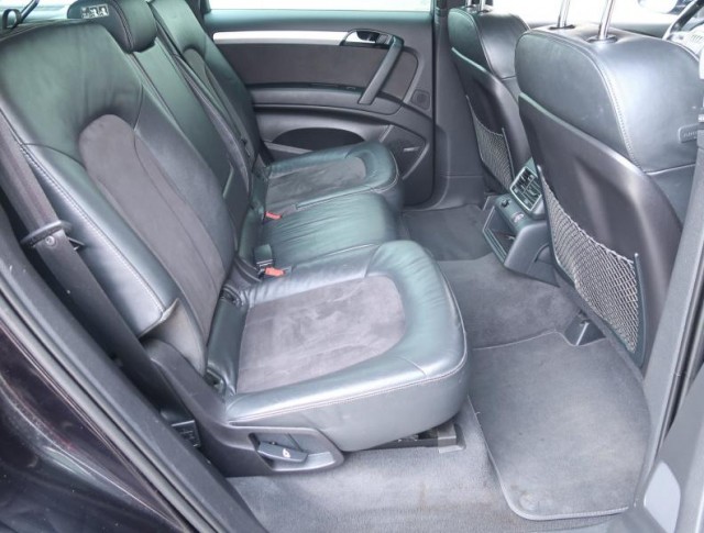 Audi Q7  3.0 TDI 