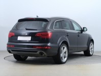Audi Q7  3.0 TDI 
