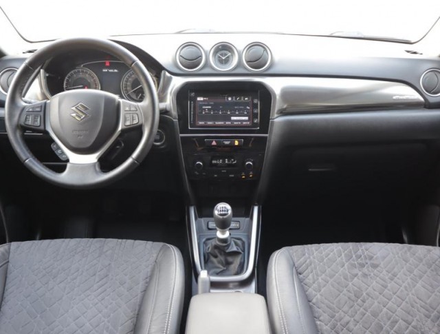 Suzuki Vitara  1.4 BoosterJet GLX