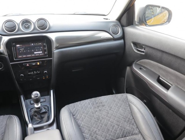 Suzuki Vitara  1.4 BoosterJet GLX