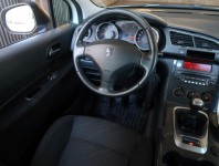 Peugeot 3008  1.6 VTi Active
