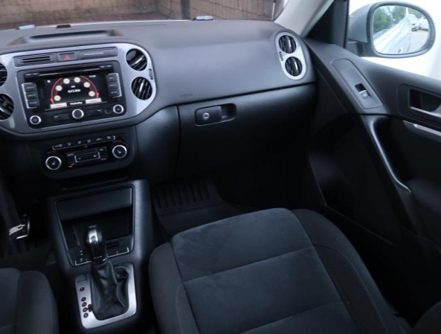 Volkswagen Tiguan  2.0 TDI 
