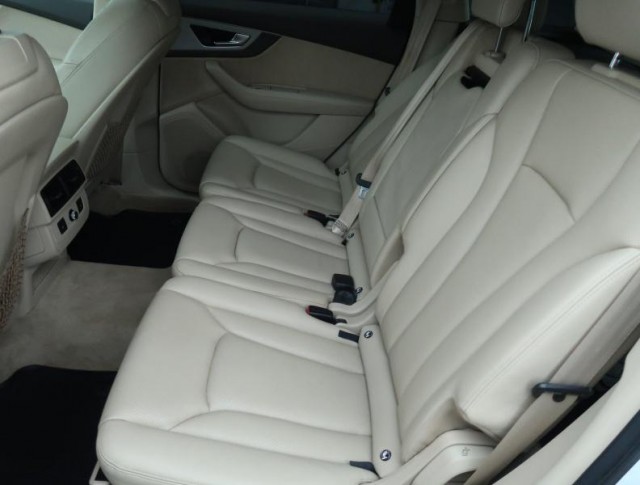 Audi Q7  3.0 TDI 
