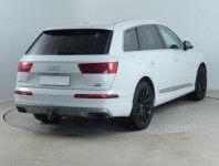Audi Q7  3.0 TDI 