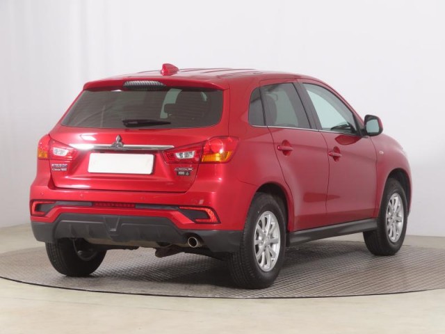 Mitsubishi ASX  1.6 MIVEC 