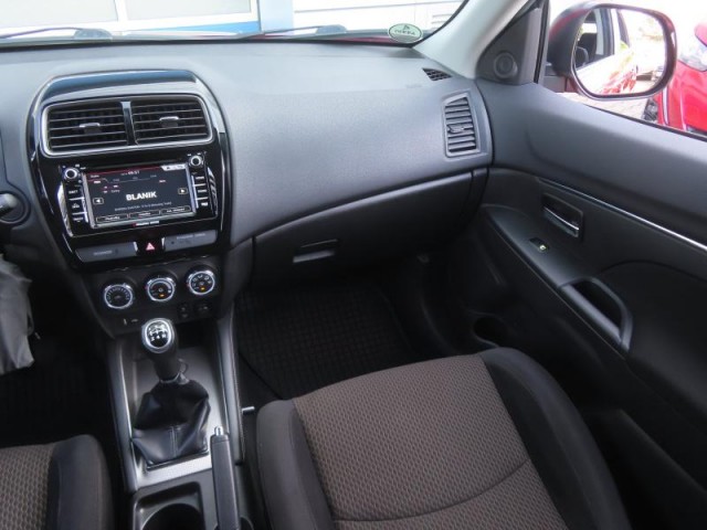 Mitsubishi ASX  1.6 MIVEC 