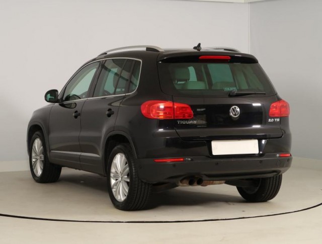 Volkswagen Tiguan  2.0 TSI Sport
