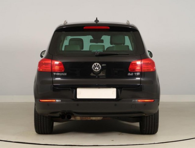 Volkswagen Tiguan  2.0 TSI Sport