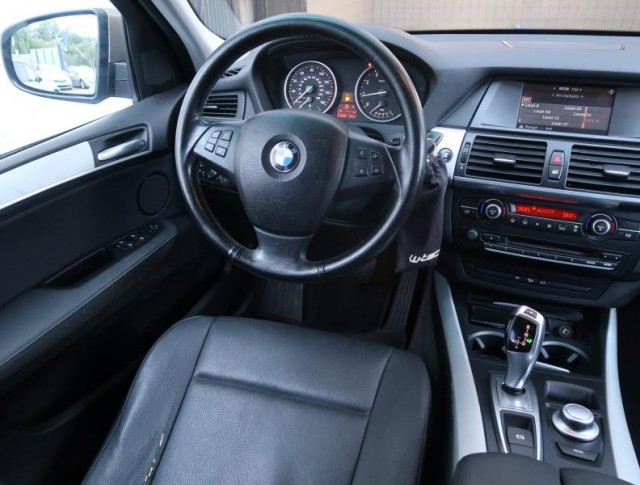 BMW X5  3.0si 