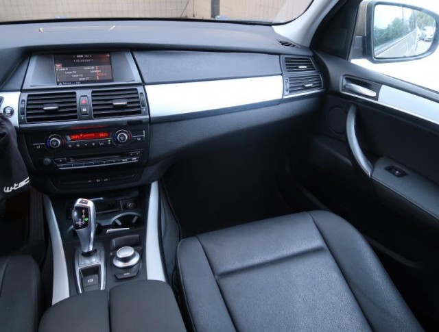 BMW X5  3.0si 