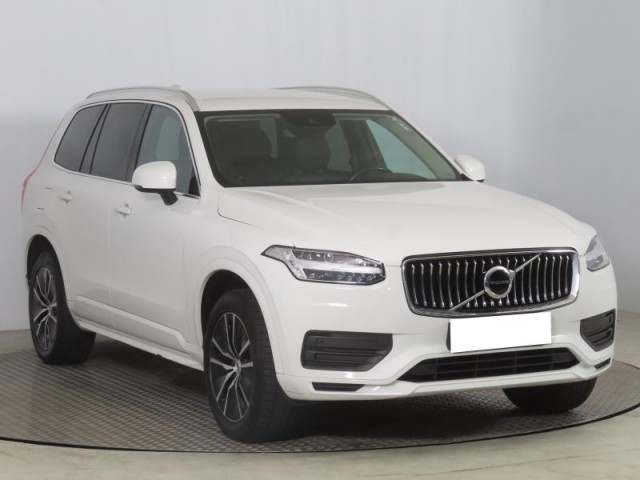 Volvo XC90  B5 AWD Momentum
