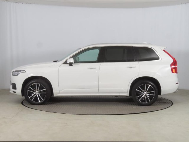 Volvo XC90  B5 AWD Momentum
