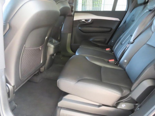Volvo XC90  B5 AWD Momentum