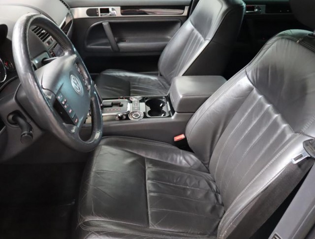 Volkswagen Touareg  3.0 V6 TDI 