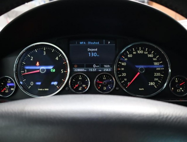 Volkswagen Touareg  3.0 V6 TDI 