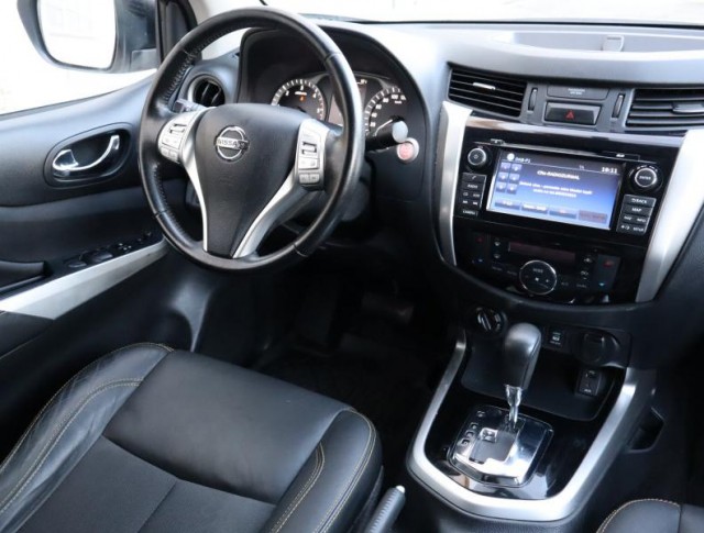 Nissan Navara  2.3 dCi 
