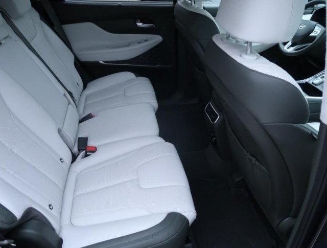 Hyundai Santa Fe  2.2 CRDi 