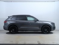 Volkswagen Touareg  3.0 TDI R-Line