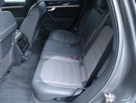 Volkswagen Touareg  3.0 TDI R-Line