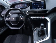 Peugeot 3008  1.2 PureTech Family