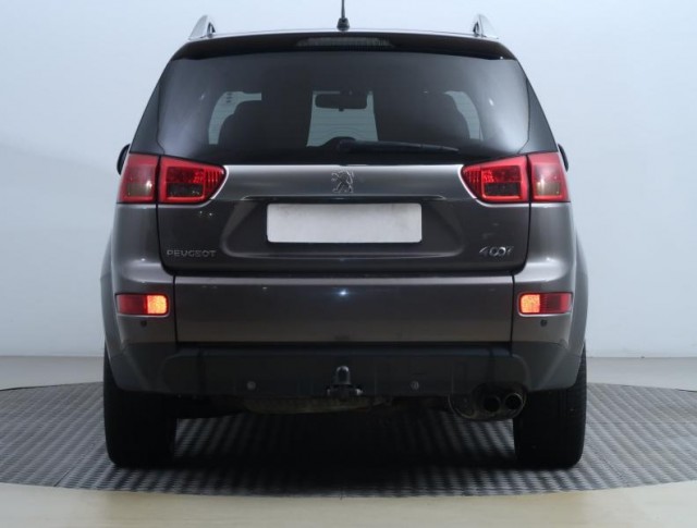 Peugeot 4007  2.2 HDI 