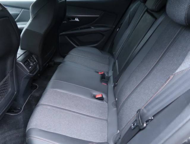 Peugeot 3008  1.6 THP GT Line