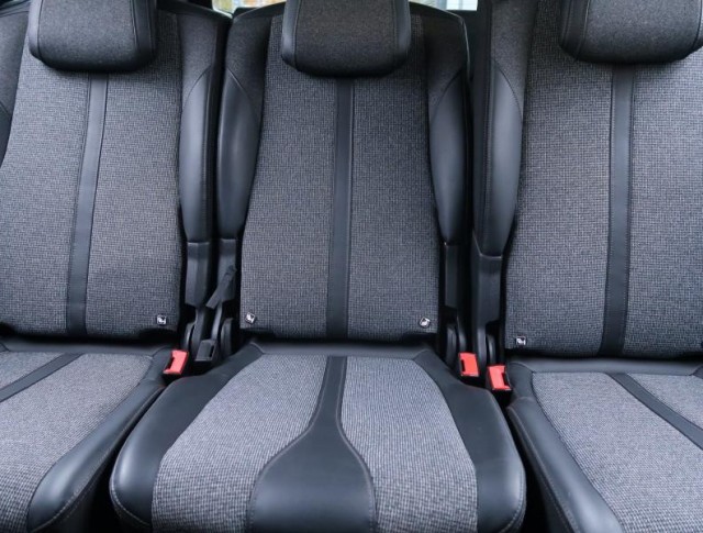 Peugeot 5008  PureTech 130 