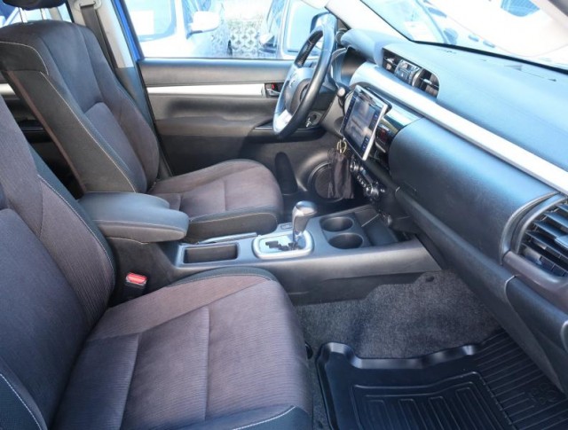 Toyota Hilux  2.4 D-4D 