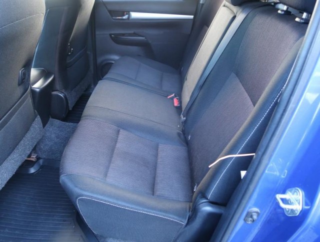 Toyota Hilux  2.4 D-4D 