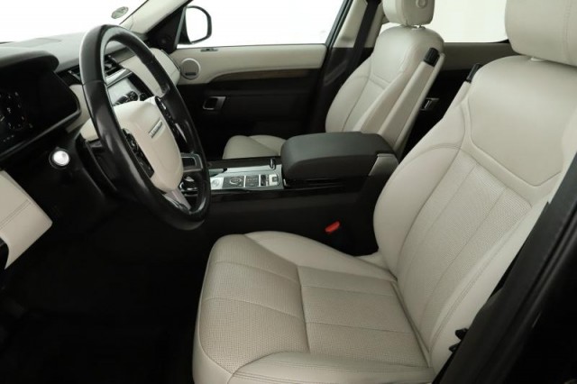 Land Rover Discovery  SDV6 