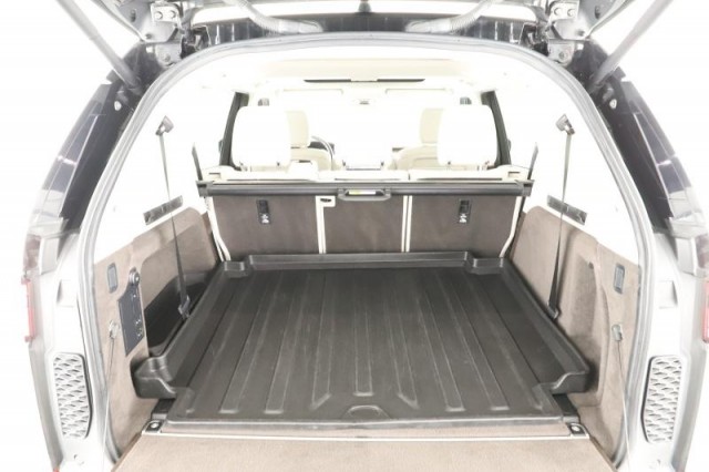 Land Rover Discovery  SDV6 