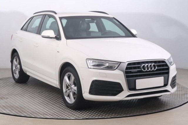 Audi Q3  2.0 TDI S line