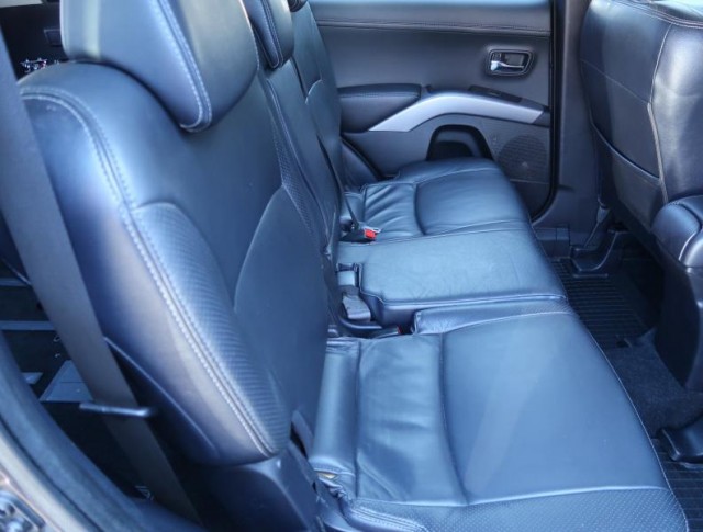 Mitsubishi Outlander  2.2 DI-D Invite