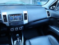 Mitsubishi Outlander  2.2 DI-D Invite