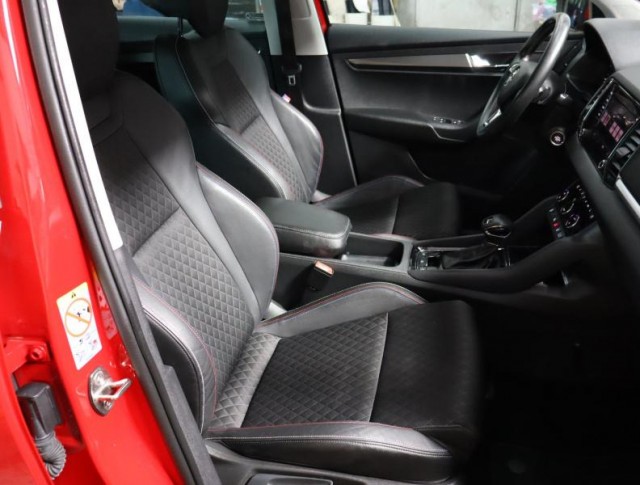 Škoda Karoq  1.5 TSI Style Plus