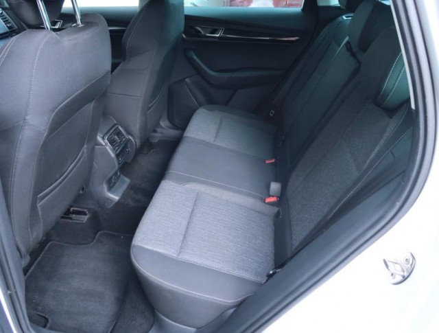 Škoda Karoq  1.6 TDI Style