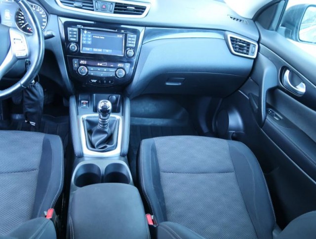 Nissan Qashqai  1.2 DIG-T Acenta