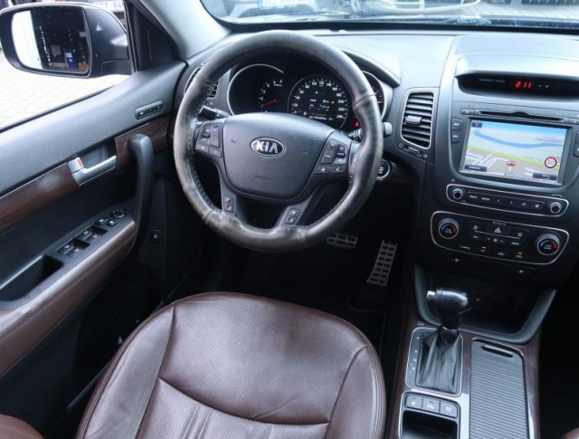 Kia Sorento  2.2 CRDi 