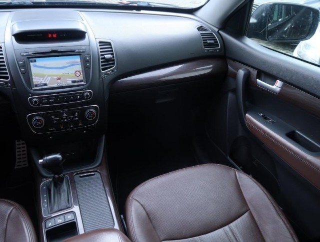 Kia Sorento  2.2 CRDi 