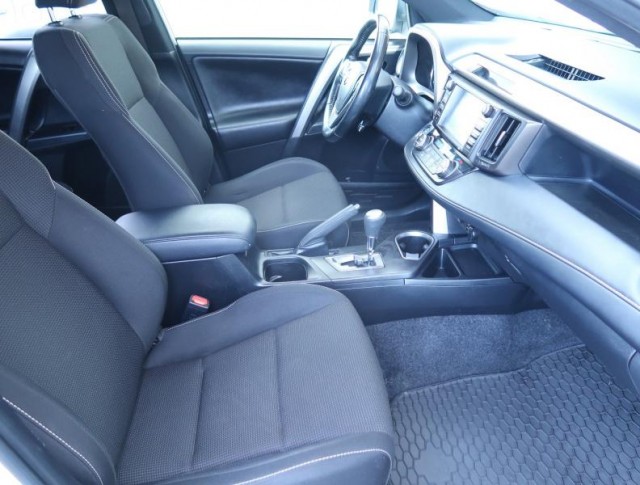 Toyota RAV 4  2.5 Hybrid 