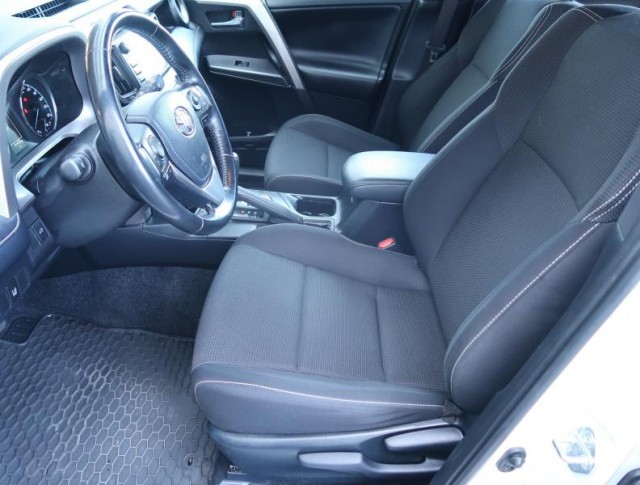 Toyota RAV 4  2.5 Hybrid 