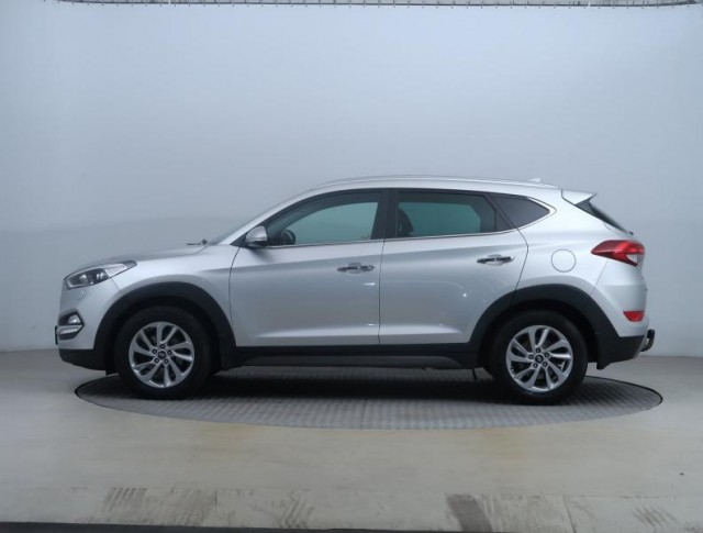 Hyundai Tucson  2.0 CRDi 