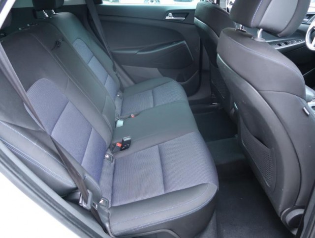 Hyundai Tucson  2.0 CRDi 