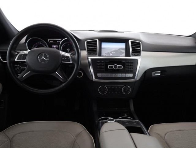 Mercedes-Benz ML  ML 350 BlueTEC 